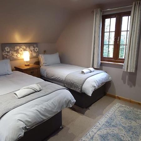 Artro Lodge Luxury 3 Bedroom, 3 Bathroom & Hot Tub ليانبيدر المظهر الخارجي الصورة