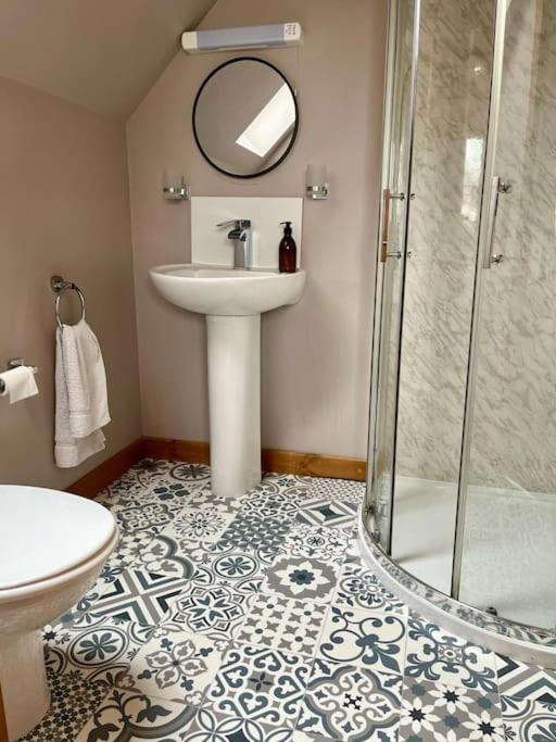 Artro Lodge Luxury 3 Bedroom, 3 Bathroom & Hot Tub ليانبيدر المظهر الخارجي الصورة