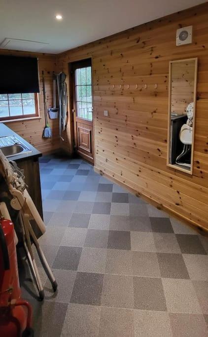 Artro Lodge Luxury 3 Bedroom, 3 Bathroom & Hot Tub ليانبيدر المظهر الخارجي الصورة